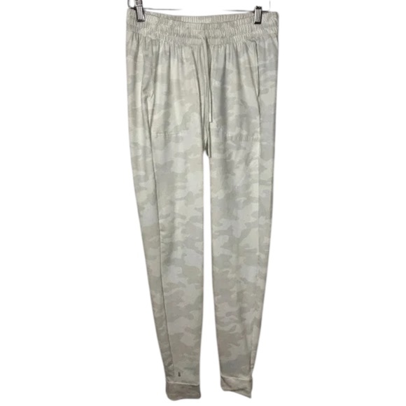 NOBULL Cream Camo Women's Pants - Picture 1 of 5